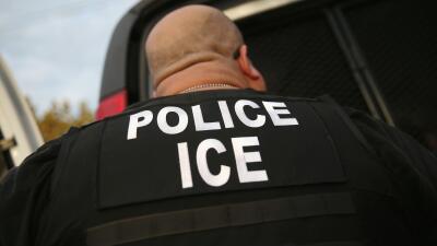 Agente de la Oficina de Inmigración y Aduanas (ICE).