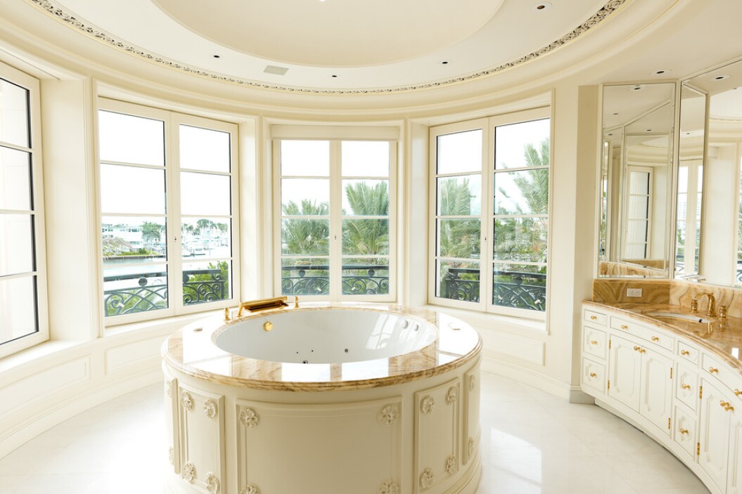 La residencia ubicada en Broward está a la venta por unos $159 millones...