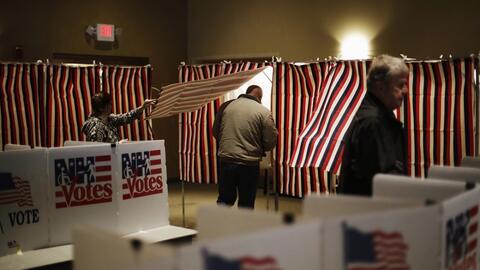 Un votante durante las primarias de febrero en New Hampshire.