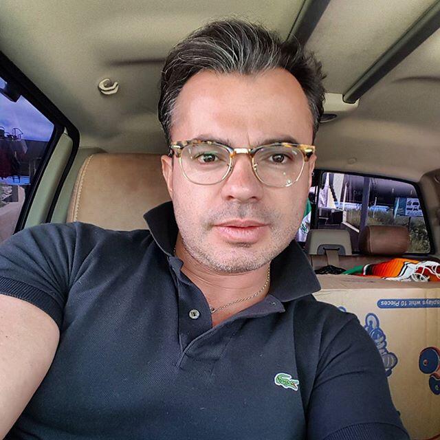 Él es Marco Chacón, el esposo de Maribel Guardia Univision