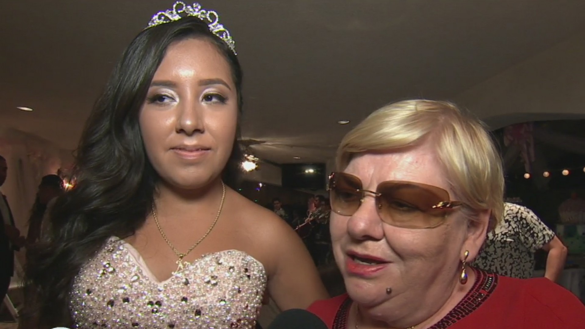 Paquita la del Barrio hizo realidad el sueño de una jovencita quinceañera Univision