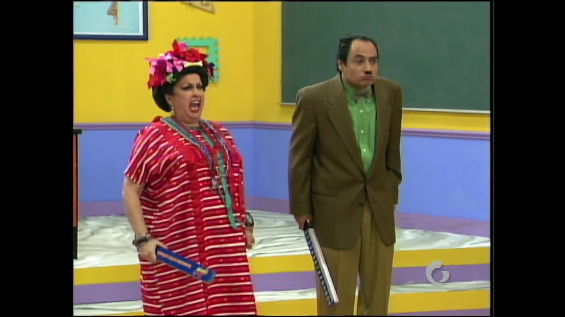 ¡La Maestra Canuta es famosa! - Univision