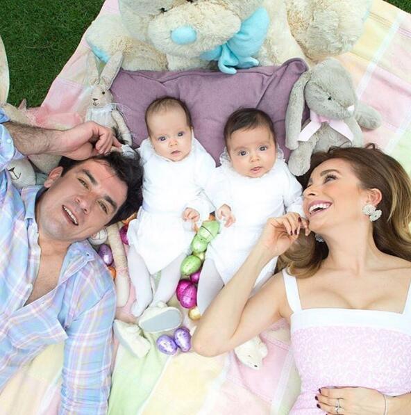 Jorge Salinas y Elizabeth Álvarez Mellizos