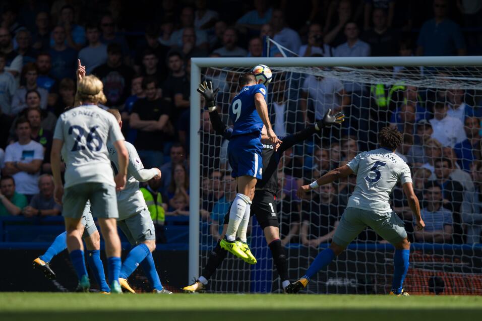Análisis: ¿Qué implica para ‘Chicharito’ el regreso de Carroll? GettyIma...