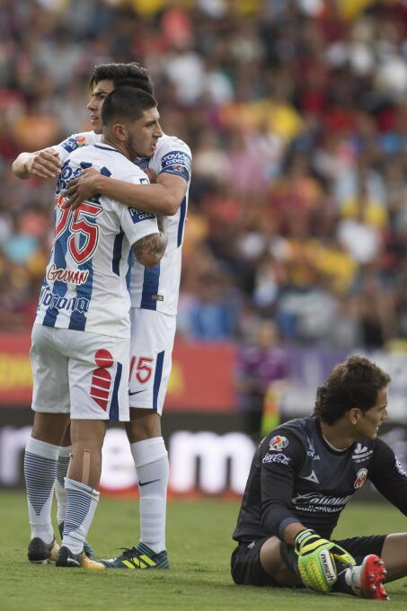Víctor Guzmán comanda victoria de Pachuca sobre Monarcas 20170818_5210.jpg
