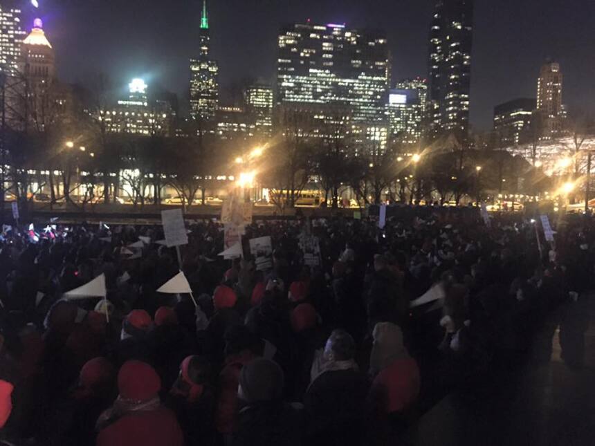 Miles de maestros de CTU realizaron protesta en Grant Park contra recort...