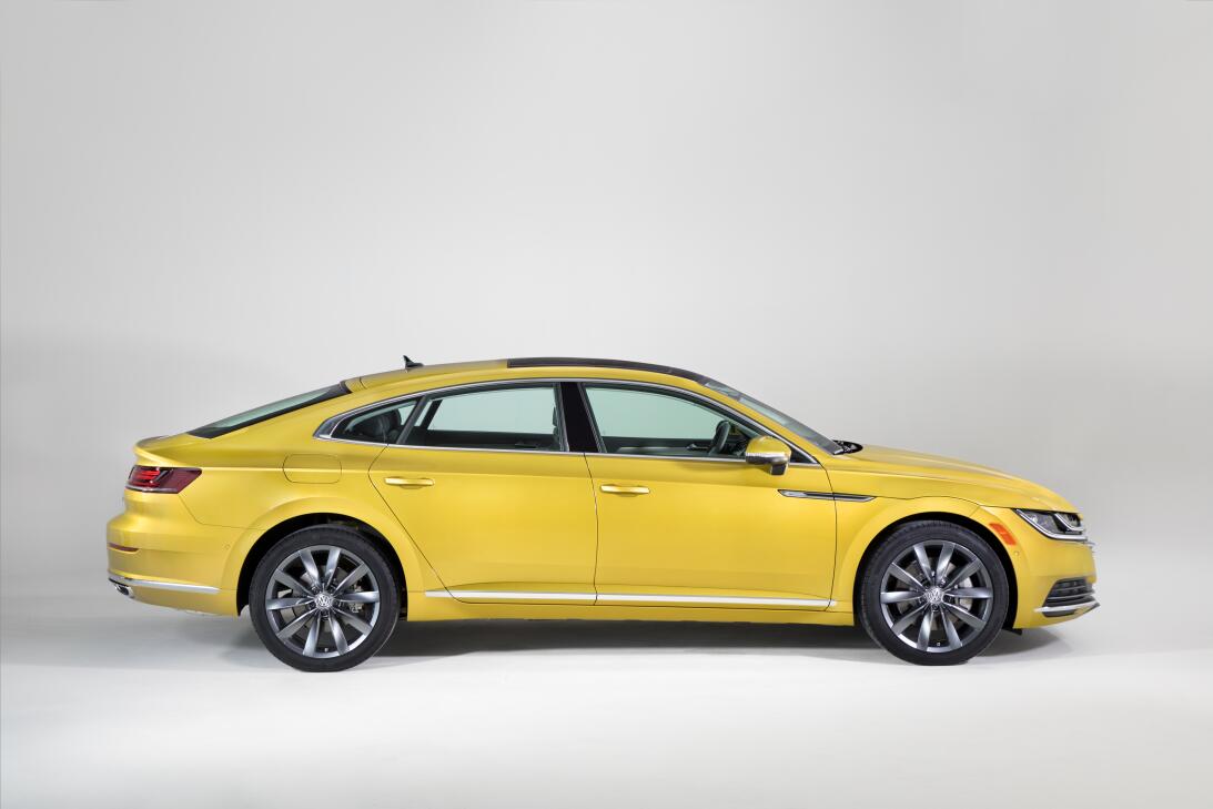 Este es el nuevo Volkswagen Arteon 2019 en imágenes 180204-vw-arteon-184...