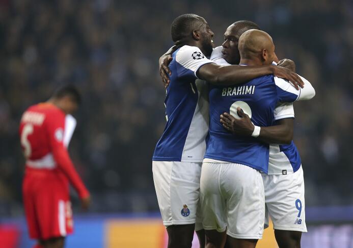 En fotos: Porto clasificó a octavos de final con triunfo contundente con...