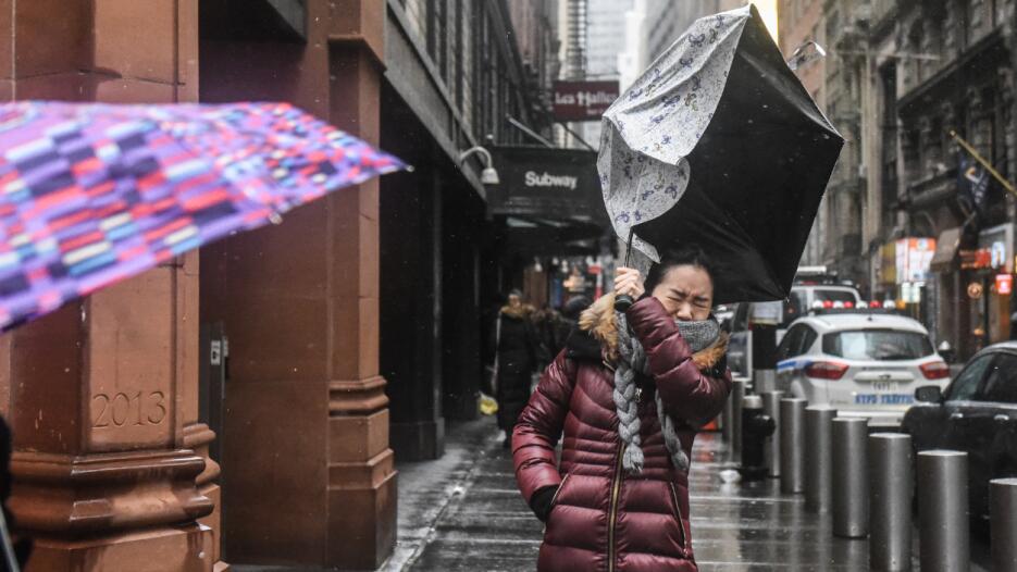 El Servicio Nacional de Meteorología emitió una advertencia por los fuer...