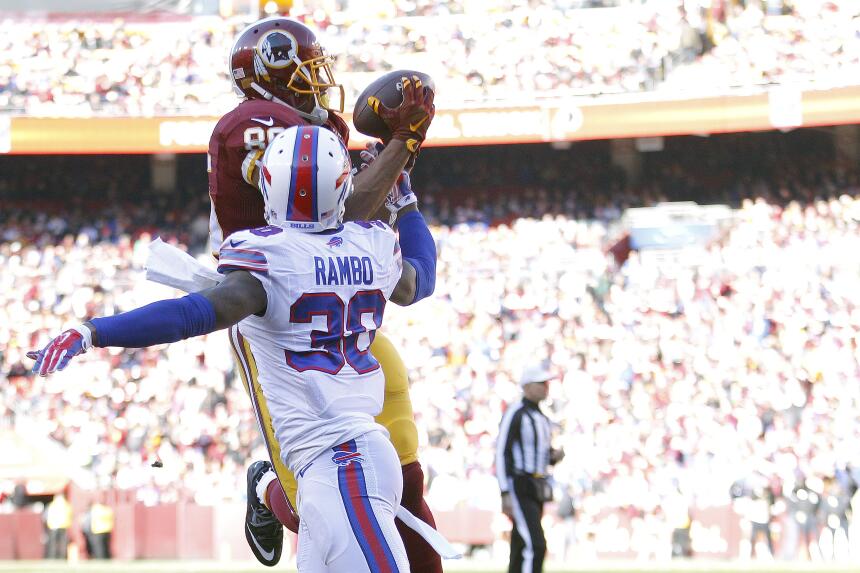 Los Redskins mantienen su paso en la Este NFC al derrotar 35-25 a los Bi...
