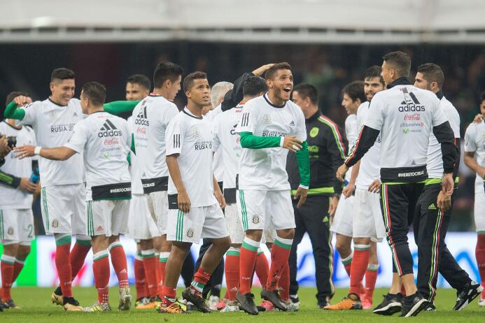 México paró de sufrir en Concacaf con estas 13 alineaciones 20170901_165...