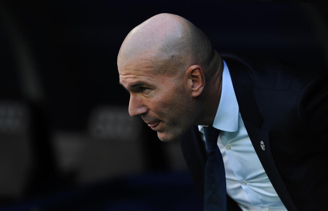 Real Madrid vuela en el liderato de la Liga de España GettyImages-621414...
