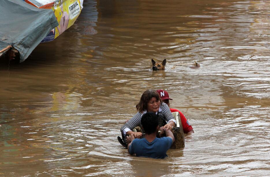 En fotos: Más de 200 muertos y decenas de desaparecidos por la tormenta...