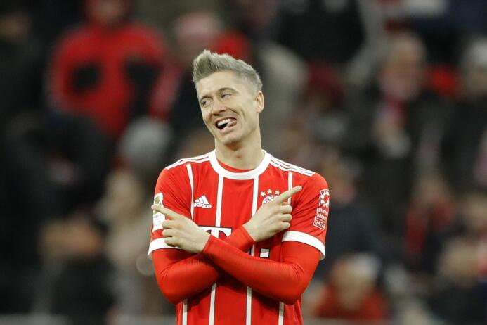 Bayern Munich sigue con paso firme como líder de la Bundesliga con doble...
