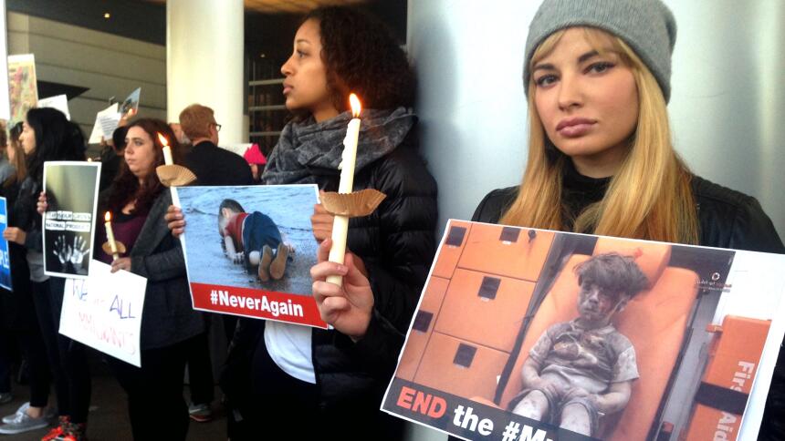 Protesta LAX veto de Trump a refugiados