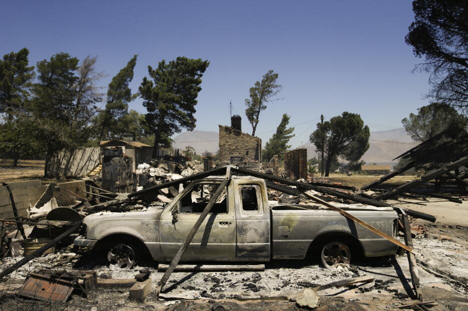 Lake Isabella, 40 millas al este de Bakersfield, ha sido devastado.
