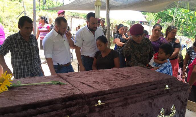 En imágenes: La familia del niño guatemalteco que fue baleado en Belice...