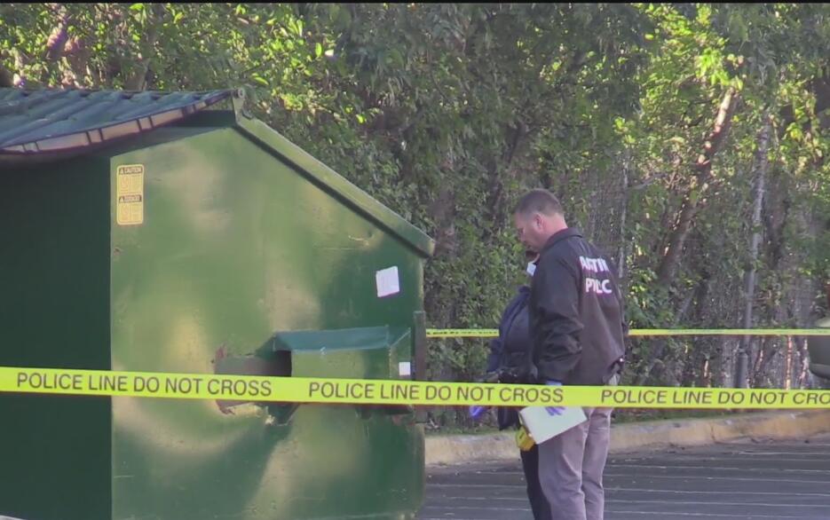 Hallan a una bebé recién nacida en un basurero en el noroeste de Austin