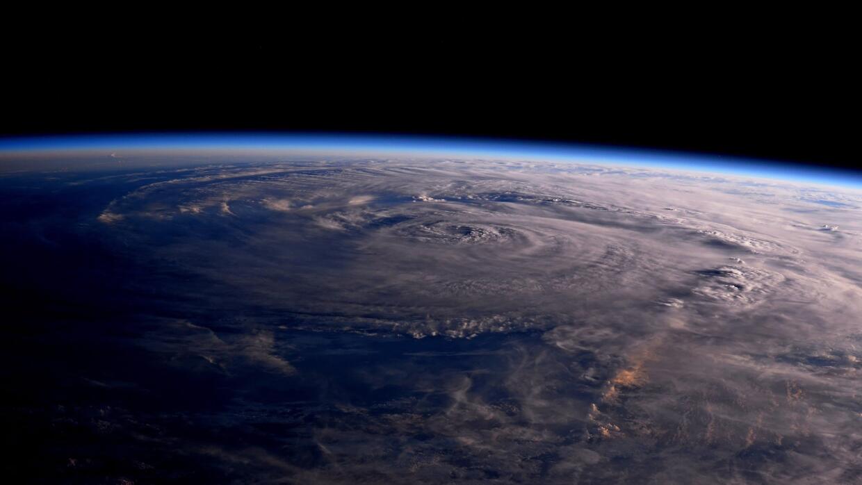 Harvey desde el espacio