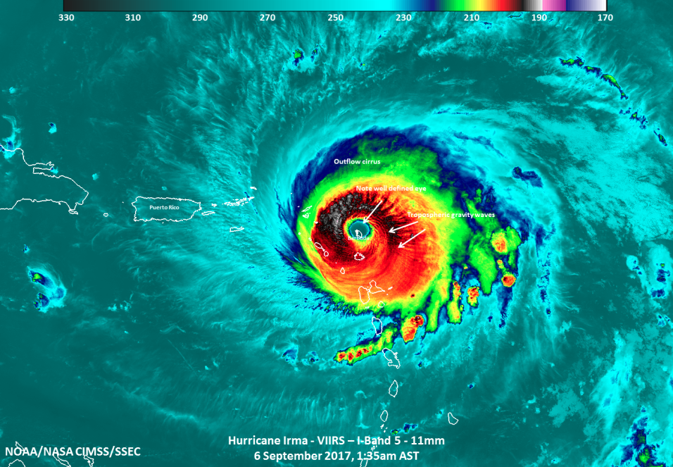 Imagen de sat&eacute;lite que muestra la isla de Barbuda justo en el cen...