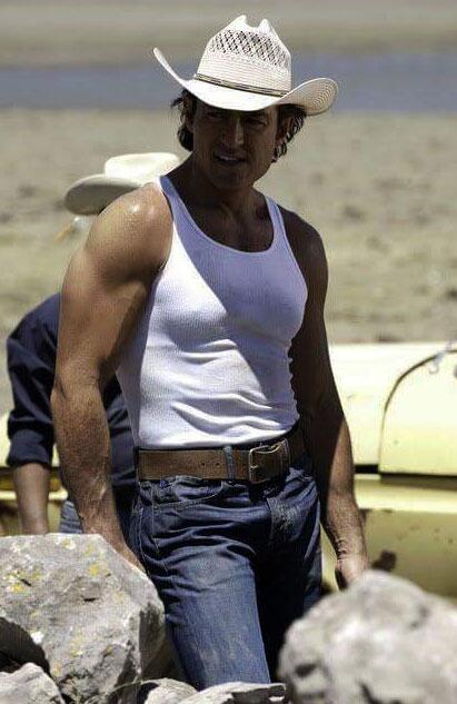 Fernando Colunga vs Jorge Salinas