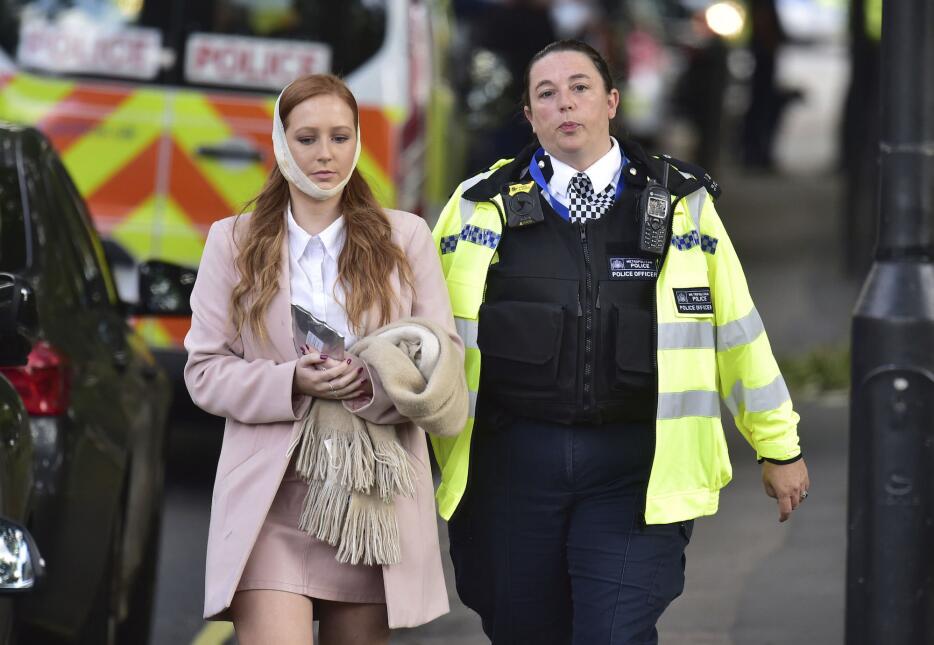En fotos: Incidente terrorista en una estación del metro de Londres heri...