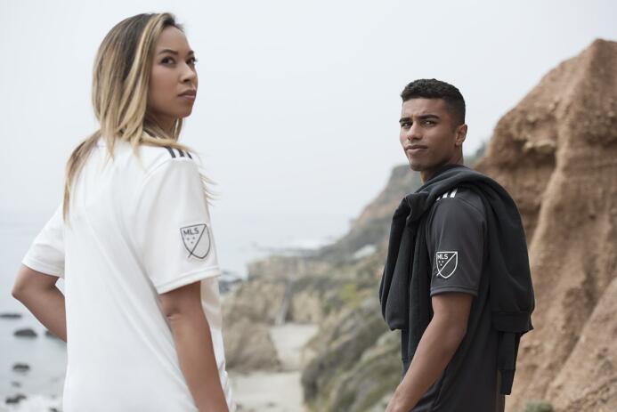 MLS en blanco y negro: los equipos cambian por un día el color de sus ca...