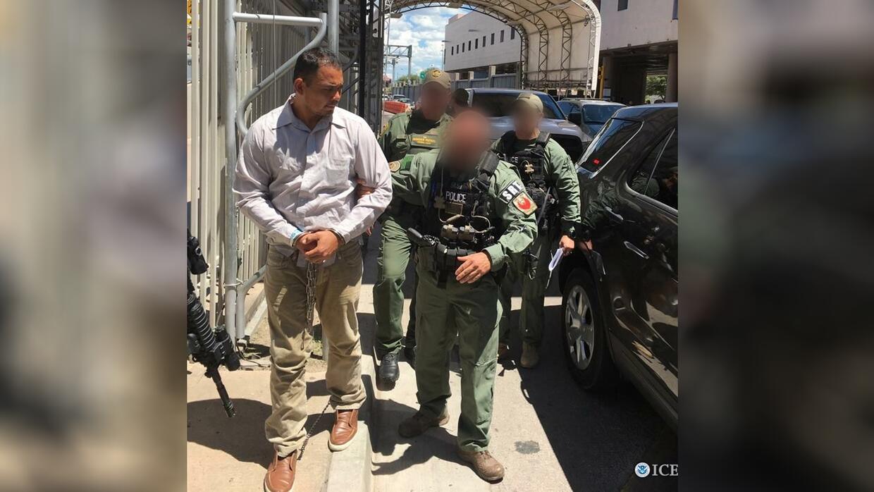 Ysidro Mendoza-Guzmán, de 33 años, fue entregado a representantes de la...