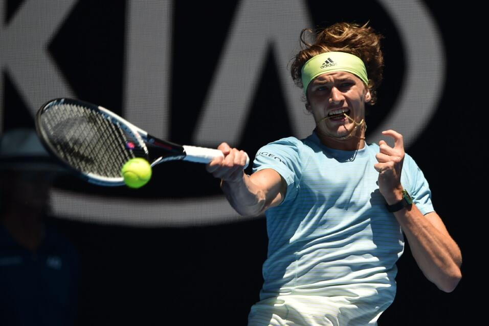 María Sharapova avanza y Garbiñe Muguruza se va del Abierto de Australia...