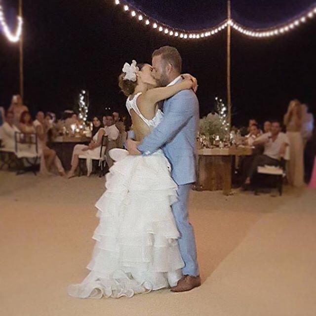 ¡Un desfile de bellezas en la boda de Marimar Vega!