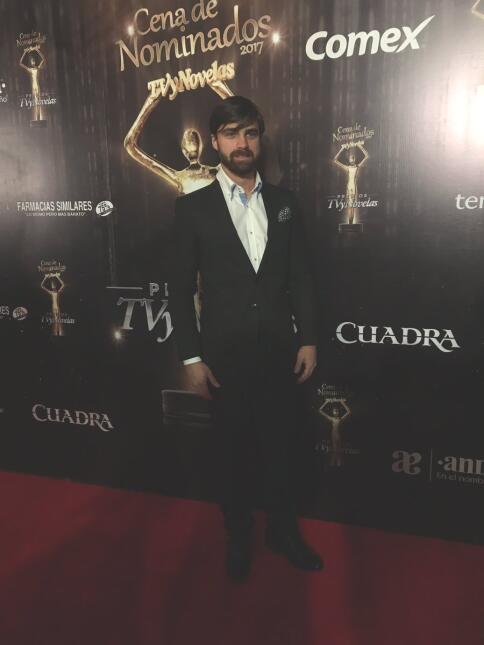Los famosos asisten a la cena de nominados de Premios TVyNovelas