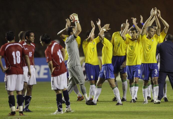 Chile en Brasil por Eliminatorias: tres visitas, tres derrotas y dos gol...