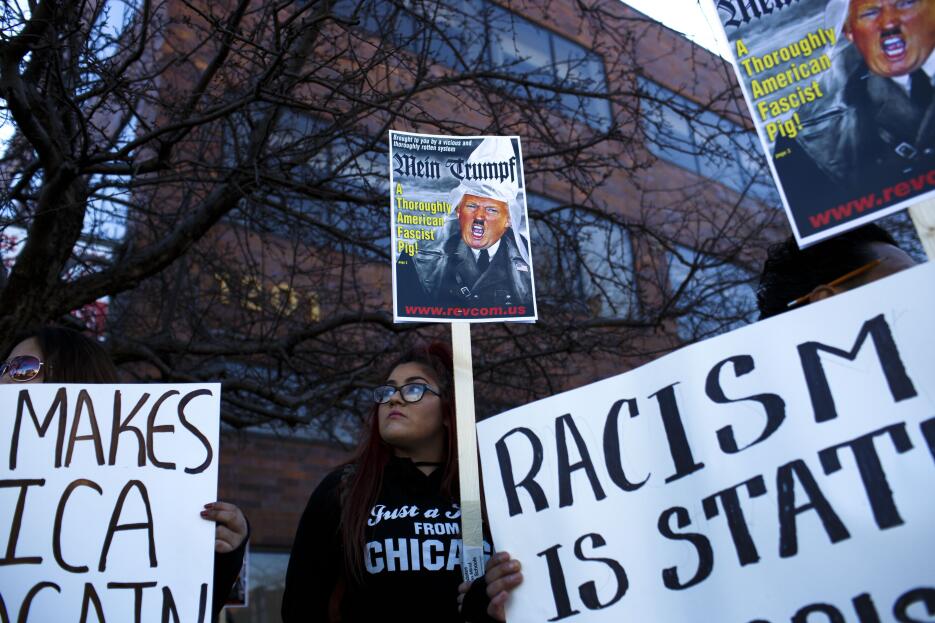 Acto de Donald Trump se suspendió por violencia entre manifestantes a fa...