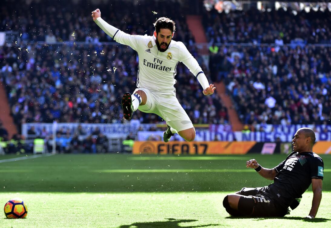 Así fue la pesadilla de Memo' Ochoa ante el Real Madrid GettyImages-6311...