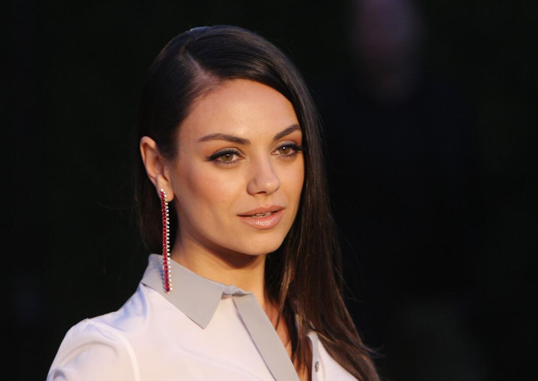 Mila Kunis, la sensual fanática de MLB, NFL y NBA GettyImages-470029366.jpg