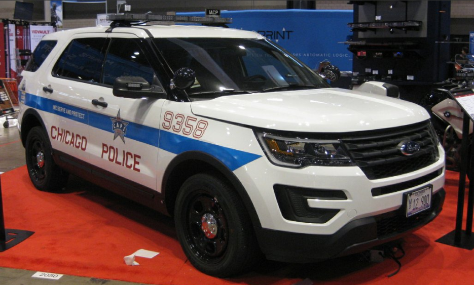 Nuevas vehículos de la policía de Chicago para combatir la violencia en...
