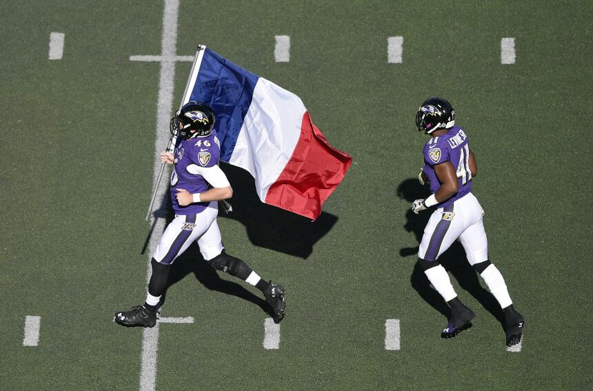 La NFL rindió homenaje a los más de 120 muertos y más de 300 heridos por...