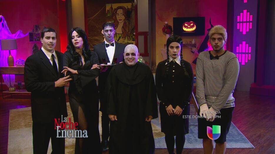 Suzette Bacó como Morticia, Glerys como Wednesday, Emmanuel como el tío...