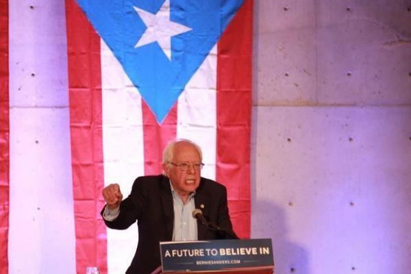 El senador por Vermont y pre candidato demócrata a la presidencia de los...