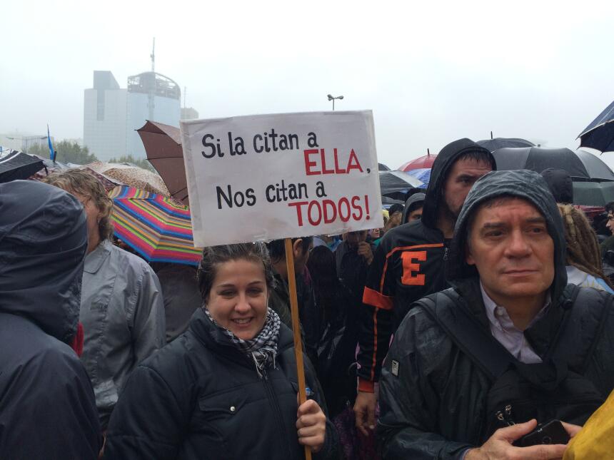 A pesar de la lluvia, los manifestantes llegaron desde todo el país al c...