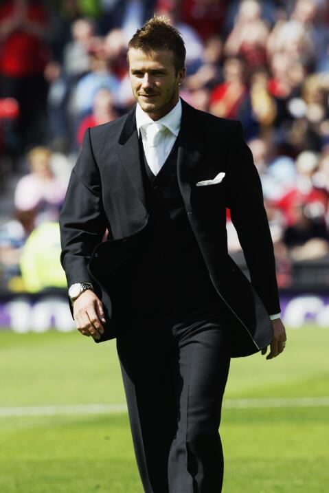 Con Raúl Jiménez en cancha, Benfica empató sobre el final ante Belenense...