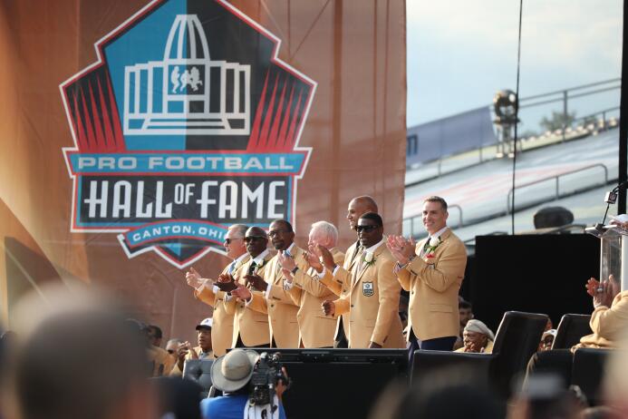 La NFL tiene nuevos 'inmortales' en el Salón de la Fama AP Portada 2.jpg